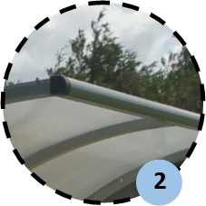 Zoom sur cache en aluminium en partie haute de l'abri de touche